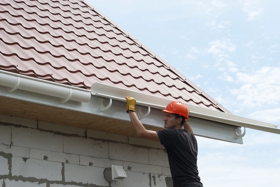 Choosing Materials For Effective Gutter Repair in Sebastopol, CA